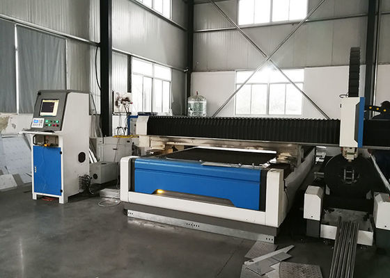 คุณภาพ  2KW-40KW Tube and Plate Integrated Fiber Laser Cutting Machine โรงงาน