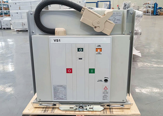 เบรกเกอร์สูญญากาศในร่มแบบถอดได้ 12KV 1250A VCB AC แรงสูงสำหรับสวิตช์