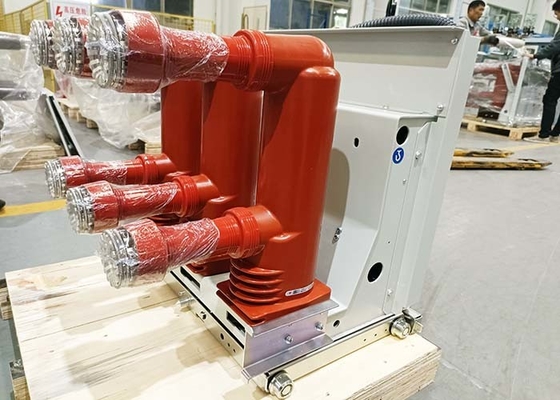 เบรกเกอร์สูญญากาศแรงดันสูงแบบถอนได้สามเฟส AC 50HZ 1250A 220V