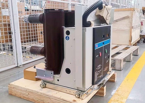 VS1-12 อุปกรณ์ไฟฟ้าเบรกเกอร์สูญญากาศ 12KV 50hz ไฟสามเฟส 630A 25KA