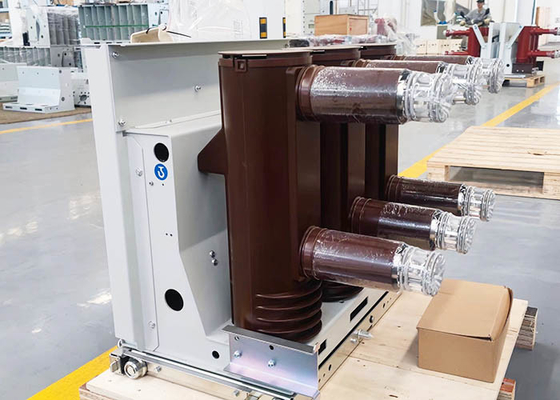 VS1-12 อุปกรณ์ไฟฟ้าเบรกเกอร์สูญญากาศ 12KV 50hz ไฟสามเฟส 630A 25KA