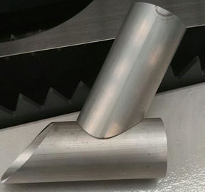เครื่องตัดท่อด้วยระบบ CNC 1000 วัตต์พร้อมเครื่องทำความเย็นด้วยไฟเบอร์ออปติก Raycus IPG