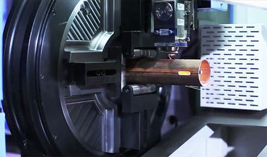 เครื่องตัดท่อ CNC แบบอัตโนมัติเหล็กกล้าไร้สนิมไฟเบอร์เลเซอร์ 380V / 50Hz