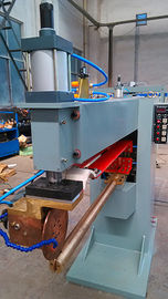 เครื่องเชื่อมตะเข็บทนความร้อน 75KVA แนวนอนสำหรับท่อเหล็ก